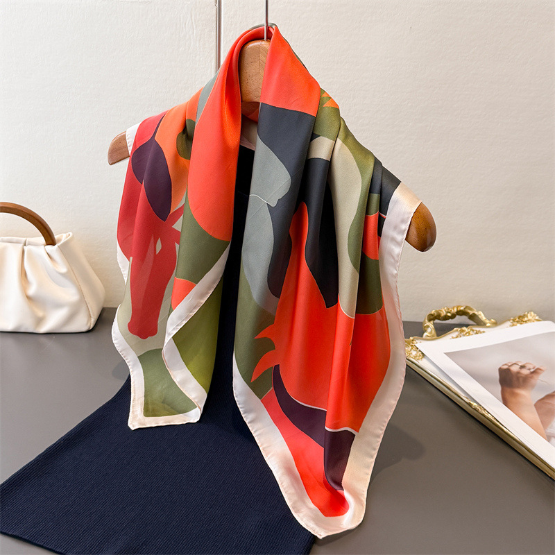 وشاح نسائي مربع جديد لعام 2026 - مراجعة Silk Scarf Square وسعره